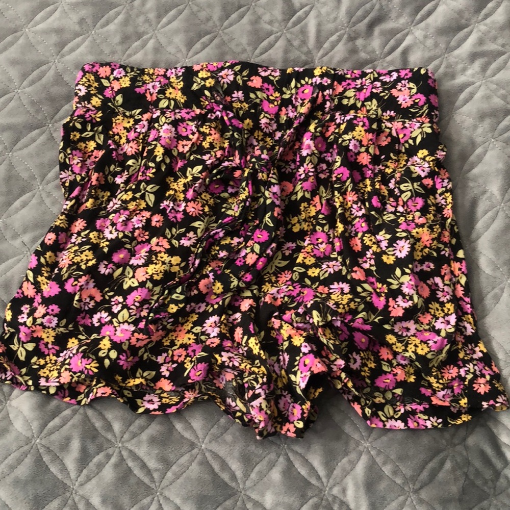 Flowy shorts